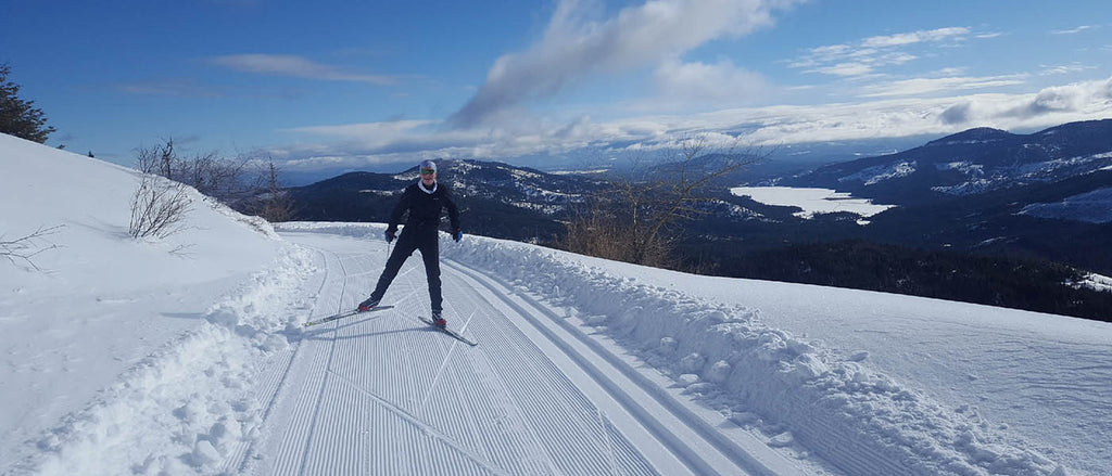 Trailhead News: Sno-Park Permits, Library Snowshoes, & More