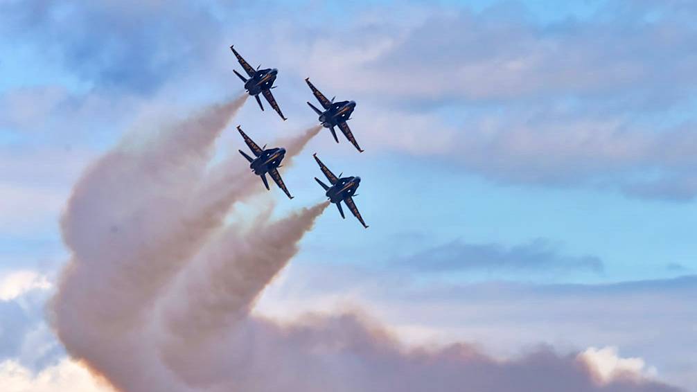 High Flying Fun: Where to Watch the Blue Angels