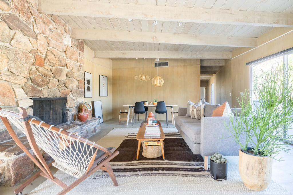 This Rentable Midcentury Jewel Glitters in California’s Largest State Park